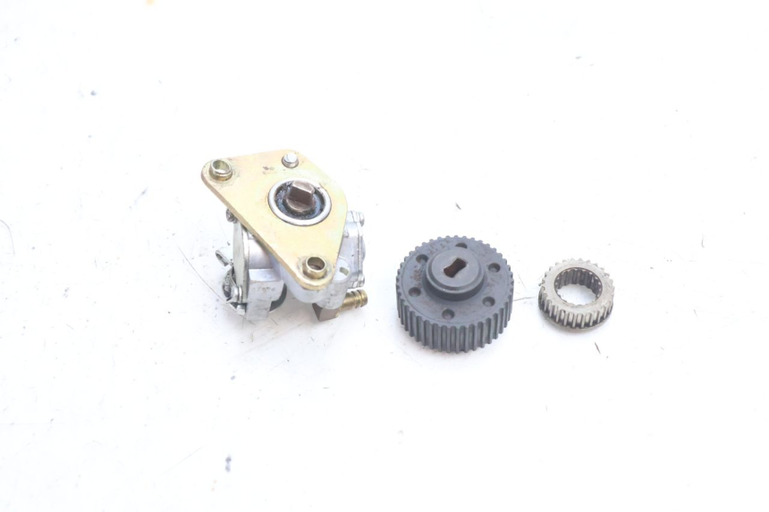 photo de OIL PUMP PIAGGIO FLY 2T 50 (2004 - 2017) - Alternative perspective