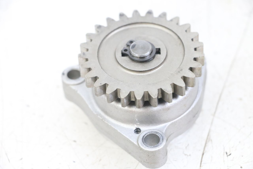 photo de OIL PUMP SUZUKI GSX E 250 (1982 - 1983) - Alternative perspective