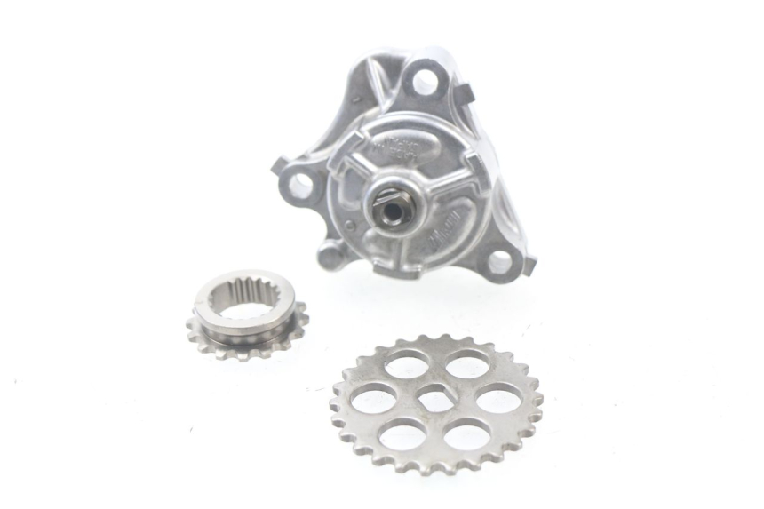 photo de OIL PUMP HONDA FJS SILVER WING ABS 600 (2004 - 2007) - Alternative perspective