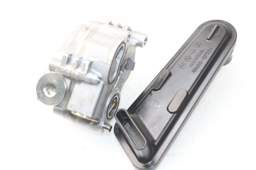 photo de OIL PUMP HONDA INTEGRA NC D 750 (2016 - 2018) - Technical close-up