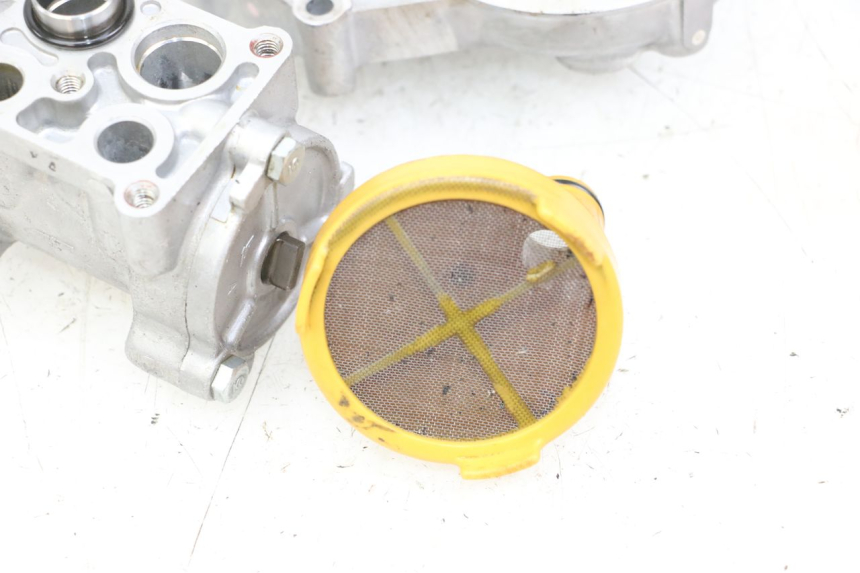 photo de OIL PUMP KAWASAKI GTR 1000 (1994 - 2004) - Fixing points details