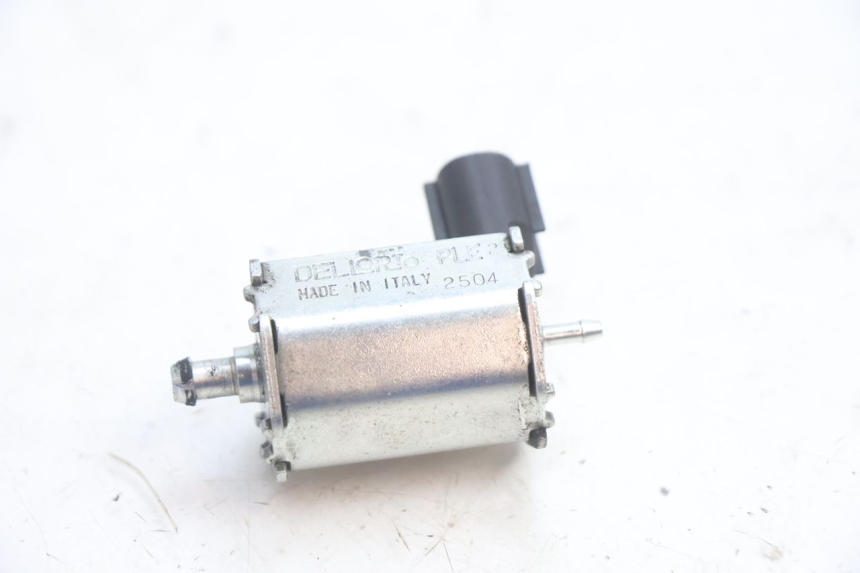 photo de OIL PUMP PEUGEOT LUDIX ONE 14P 50 (2004 - 2013) - Alternative perspective