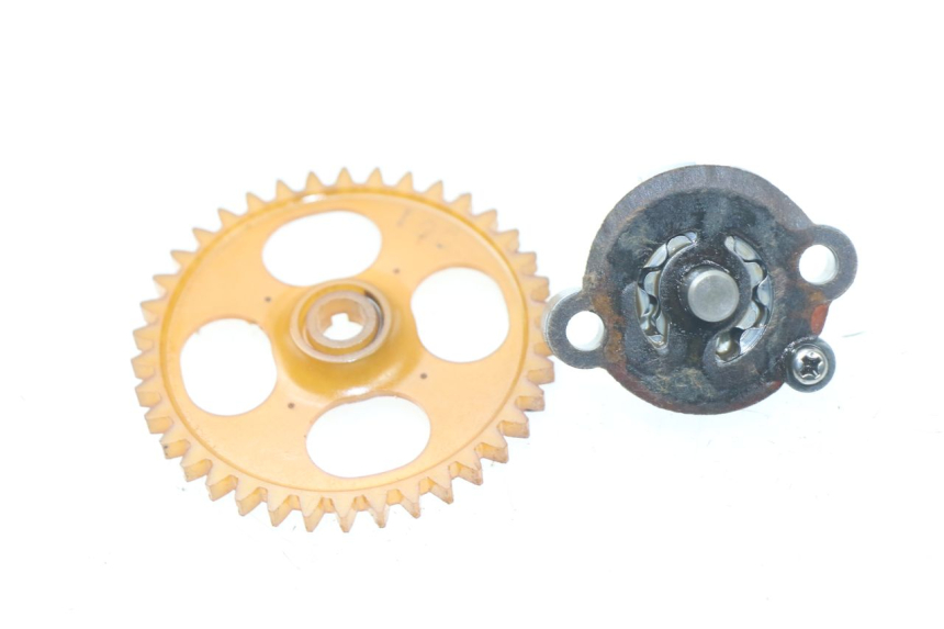 photo de OIL PUMP MBK OVETTO 4T 50 (2008 - 2016) - Zoom on usage condition