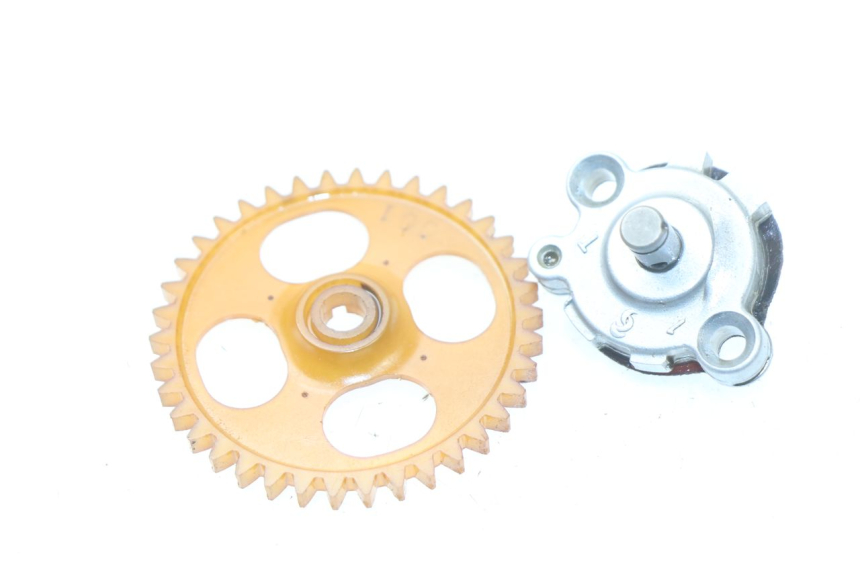 photo de OIL PUMP MBK OVETTO 4T 50 (2008 - 2016) - Alternative perspective