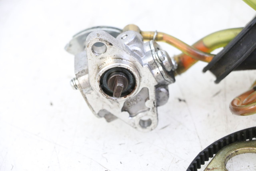 photo de OIL PUMP PIAGGIO ZIP 2T 50 (2009 - 2019) - Fixing points details