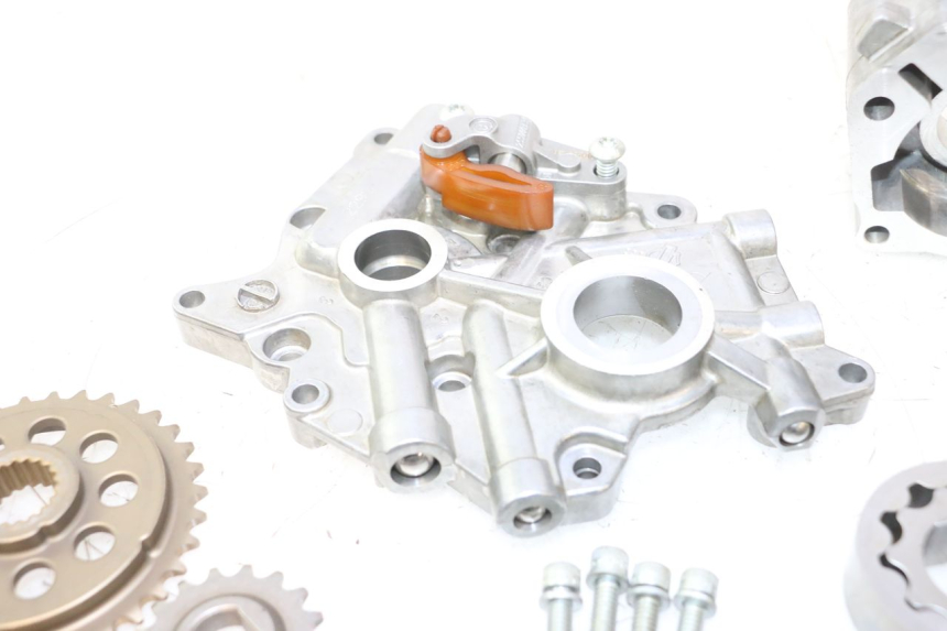 photo de OIL PUMP HARLEY DAVIDSON ROAD GLIDE FLTRXSE 1920 (2018 - 2022) - Distinctive features