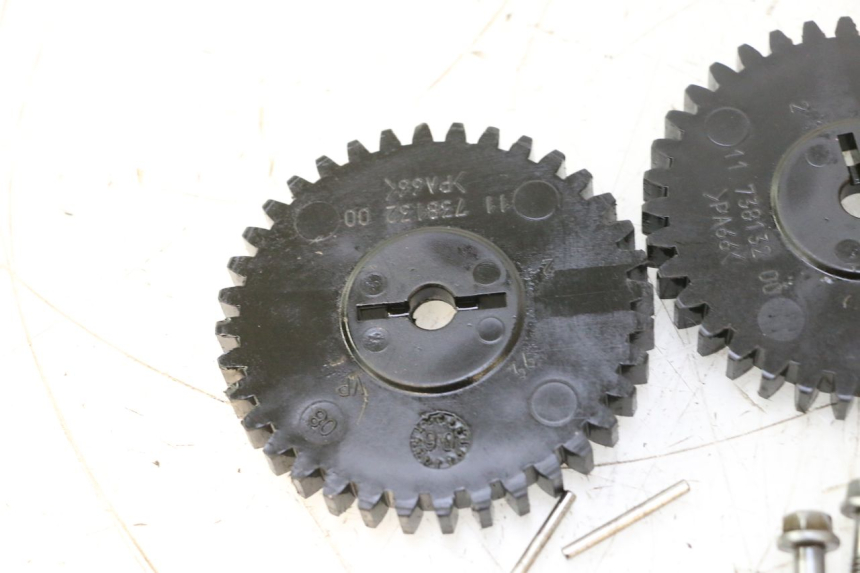 photo de OIL PUMP PEUGEOT SATELIS 125 (2006 - 2009) - Alternative perspective