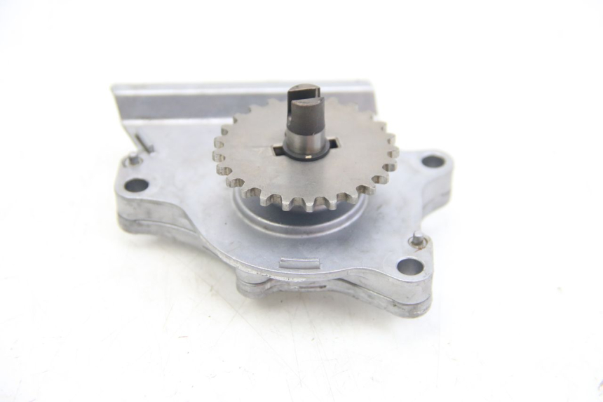 photo de OIL PUMP SUZUKI SIXTEEN 125 (2008 - 2010) - Component detail