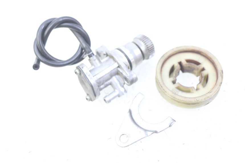 photo de OIL PUMP YAMAHA SLIDER NAKED 50 (2004 - 2018) - Zoom on usage condition