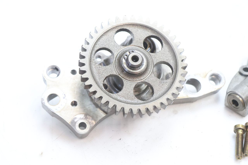 photo de OIL PUMP DUCATI SS IE DS CARENEE 1000 (2002 - 2006) - Component detail