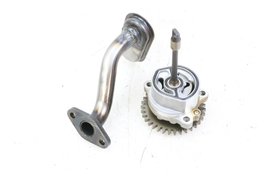photo de OIL PUMP SUZUKI GSR 750 (2011 - 2017) - Technical close-up