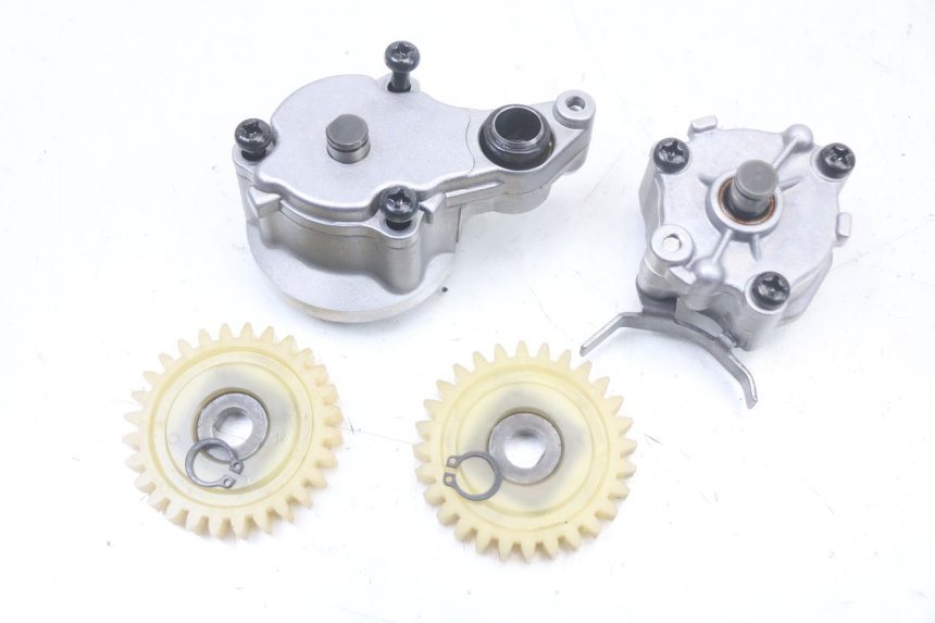 photo de OIL PUMP YAMAHA TDM ABS 900 (2002 - 2014) - Fixing points details