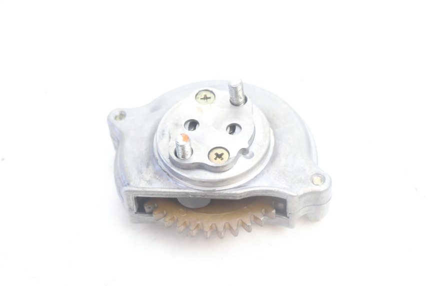 photo de OIL PUMP SMC XROAD 150 - Alternative perspective