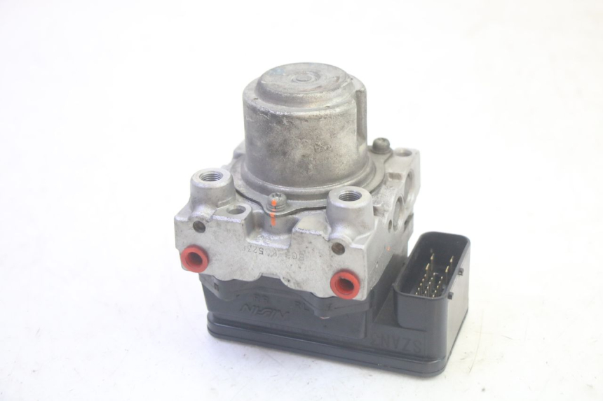 photo de ABS PUMP SUZUKI BURGMAN EXECUTIVE ABS 650 (2006 - 2012) - Component detail