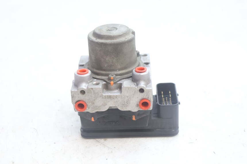 photo de ABS PUMP SUZUKI BURGMAN EXECUTIVE ABS 650 (2006 - 2012) - Alternative perspective