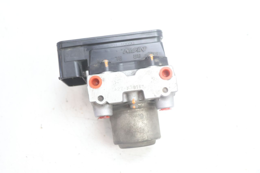 photo de ABS PUMP SUZUKI BURGMAN EXECUTIVE ABS 650 (2006 - 2012) - Fixing points details