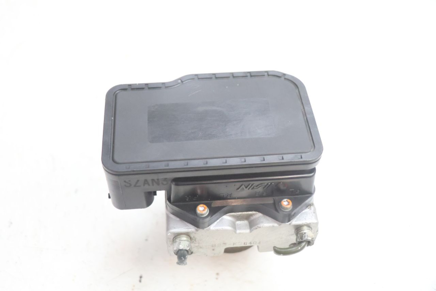 photo de ABS PUMP SUZUKI BURGMAN EXECUTIVE ABS 650 (2006 - 2012) - Surface and material condition