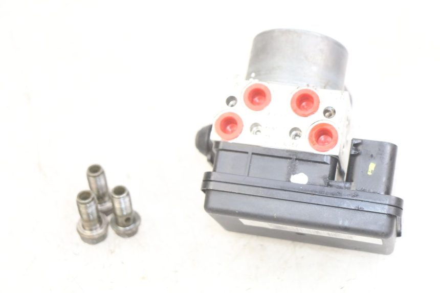 photo de ABS PUMP KYMCO DOWNTOWN ABS 125 (2015 - 2017) - Technical close-up