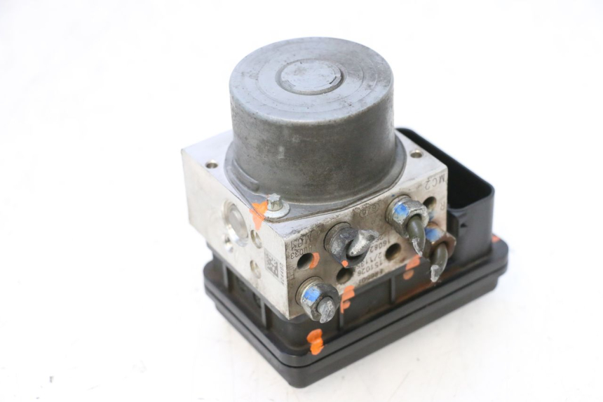 photo de ABS PUMP KAWASAKI ER-6 ER6 F ABS 650 (2012 - 2016) - Fixing points details
