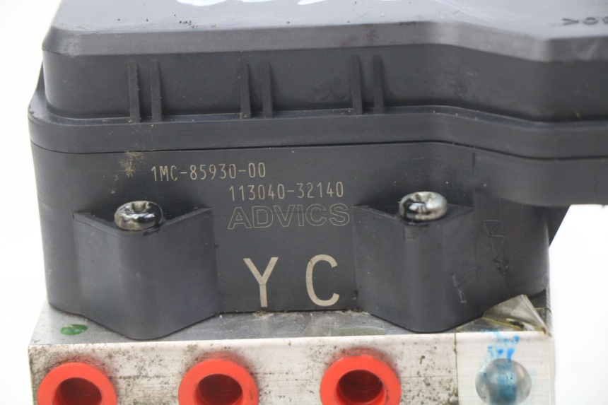 photo de ABS PUMP YAMAHA FJR ABS 1300 (2016 - 2020) - Alternative perspective