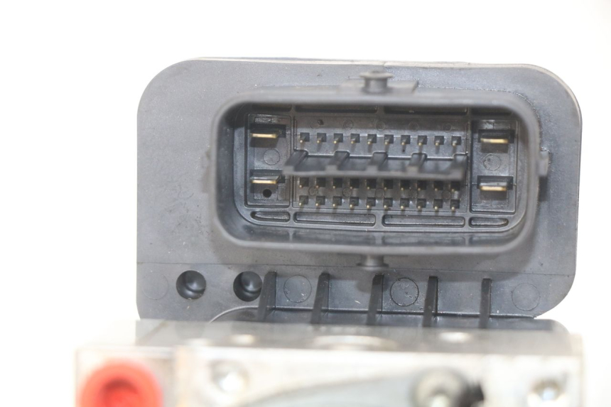 photo de ABS PUMP YAMAHA FJR ABS 1300 (2016 - 2020) - Fixing points details