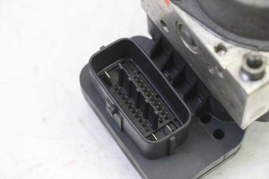 photo de ABS PUMP YAMAHA FJR ABS 1300 (2006 - 2012) - Zoom on usage condition