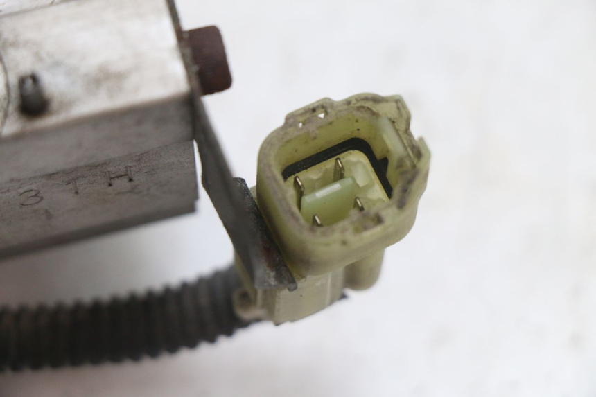 photo de ABS PUMP YAMAHA FJR 1300 (2001 - 2005) - Surface and material condition