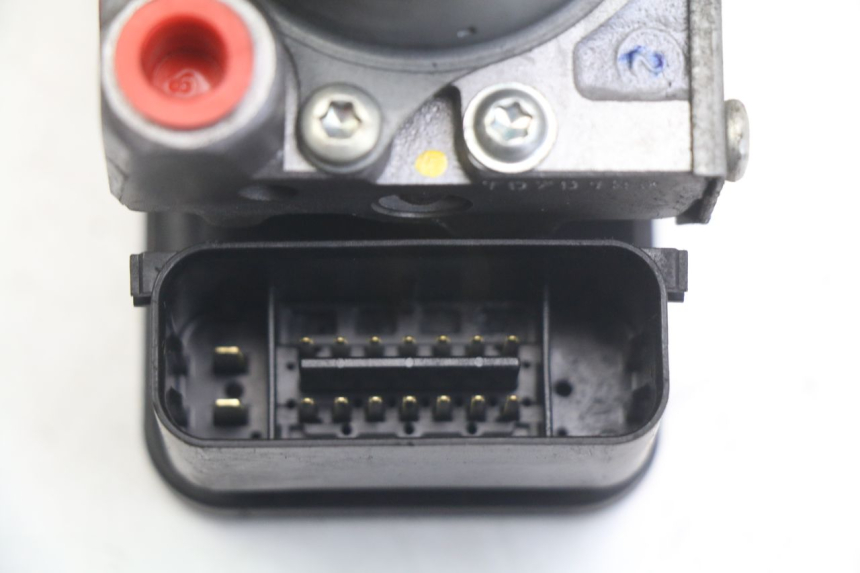 photo de ABS PUMP HONDA FORZA 125 (2015 - 2016) - Product overview