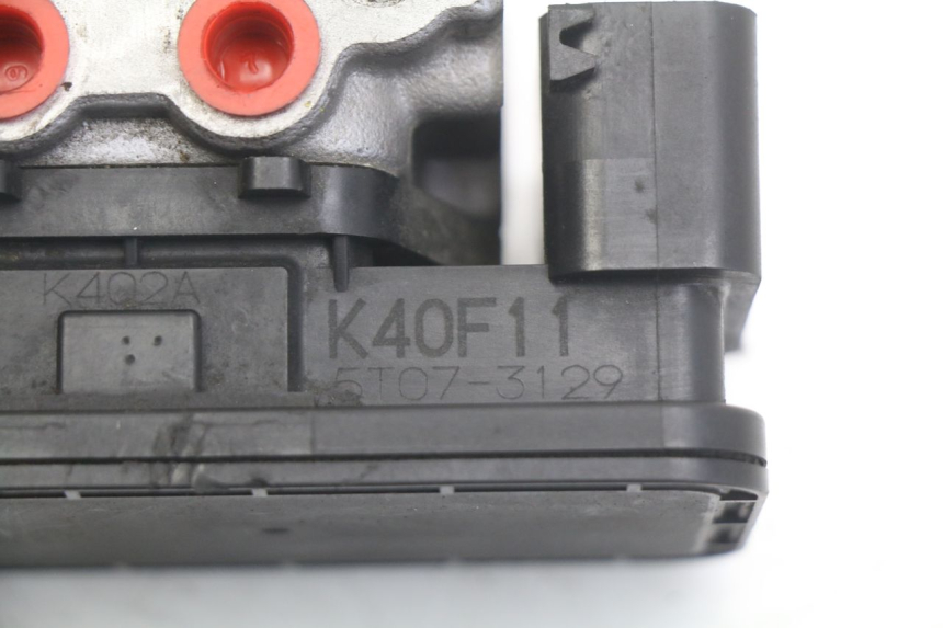 photo de ABS PUMP HONDA FORZA 125 (2015 - 2016) - Fixing points details