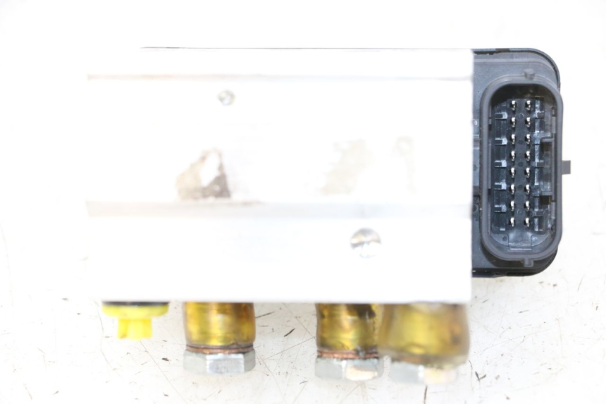 photo de ABS PUMP HUSQVARNA SVARTPILEN 401 (2018 - 2023) - Product overview