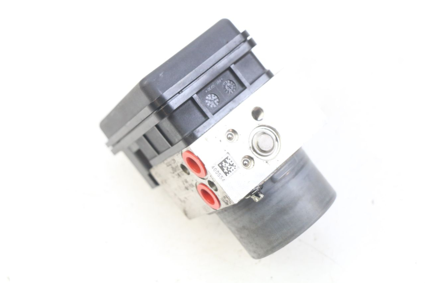 photo de ABS PUMP PIAGGIO LIBERTY IGET S 125 (2016 - 2020) - Technical close-up