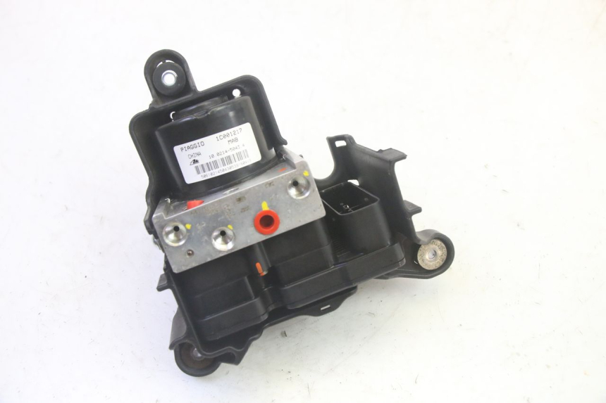 photo de ABS PUMP PIAGGIO MP3 HPE 350 (2018 - 2020) - Technical close-up