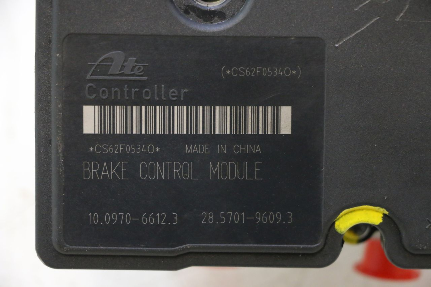 photo de ABS PUMP PIAGGIO MP3 HPE 530 (2022 - 2026) - Technical close-up