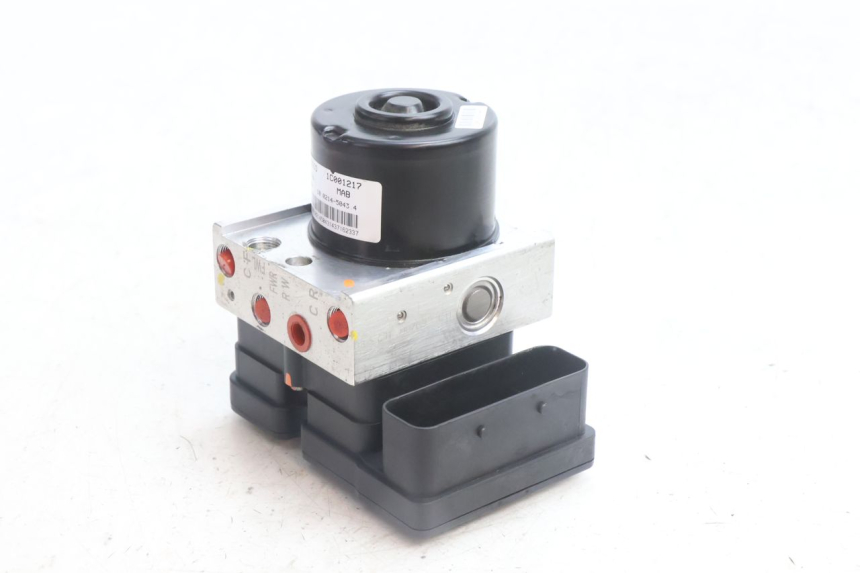 photo de ABS PUMP PIAGGIO MP3 500 (2016 - 2018) - Technical close-up