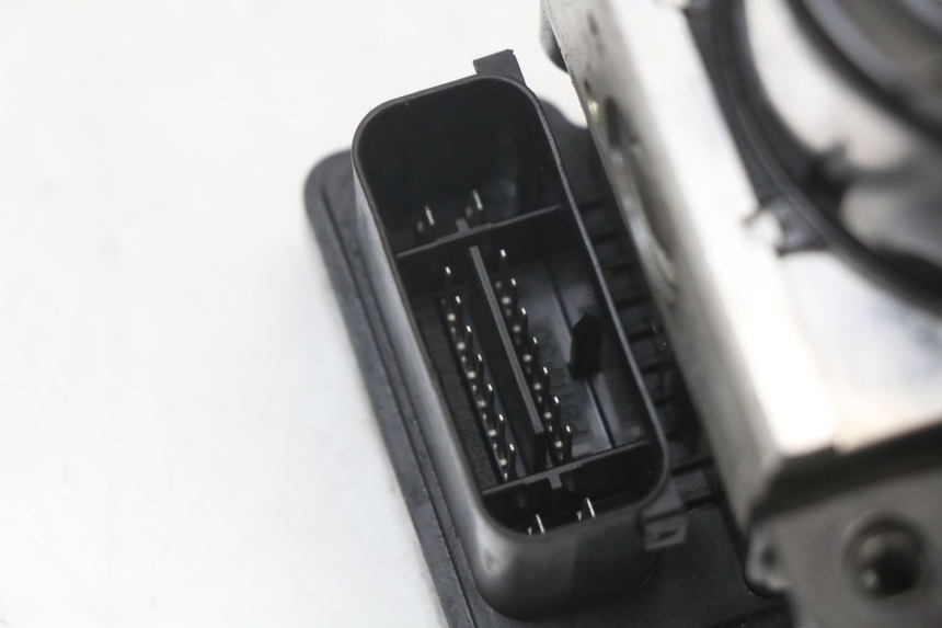 photo de ABS PUMP MOTO GUZZI NORGE 8V GT 1200 (2011 - 2016) - Zoom on usage condition