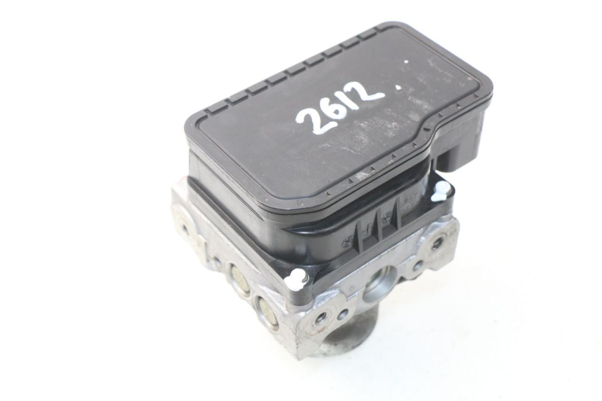 photo de ABS PUMP HONDA NSS EX FORZA 250 (2005 - 2013) - Alternative perspective