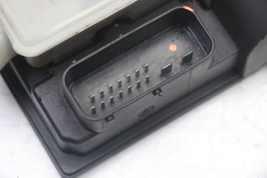 photo de ABS PUMP PEUGEOT SATELIS COMPRESSOR K15 125 (2006 - 2009) - Component detail