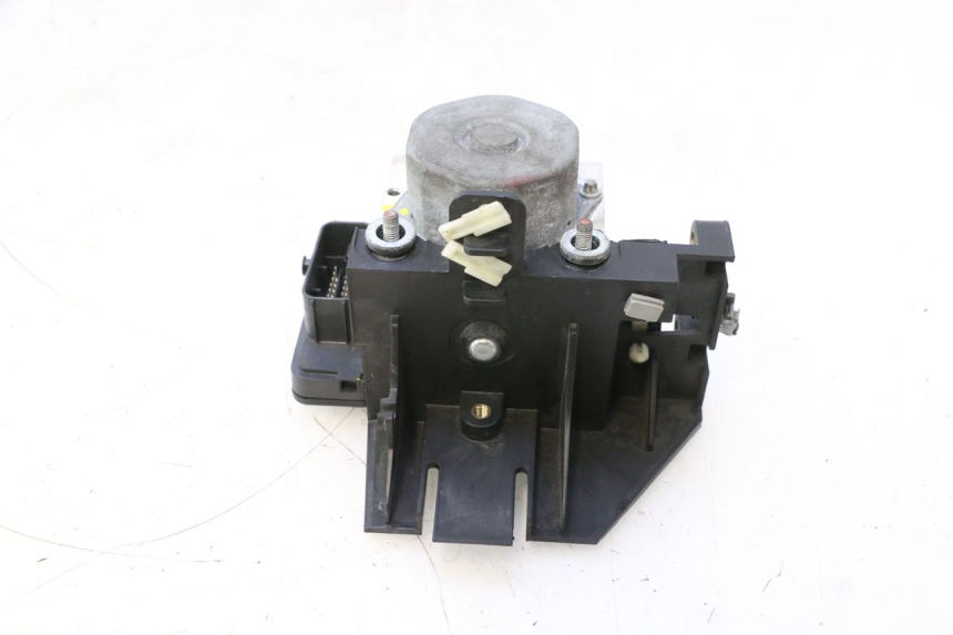 photo de ABS PUMP HARLEY DAVIDSON ROAD GLIDE FLTRXSE 1920 (2018 - 2022) - Focus on structure