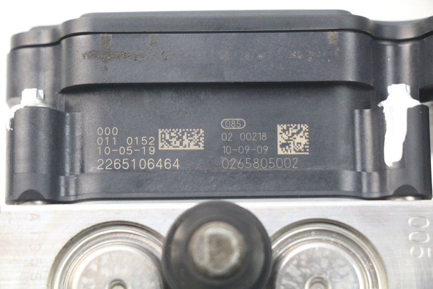 photo de ABS PUMP BMW S RR ABS S1000RR 1000 (2009 - 2011) - Fixing points details