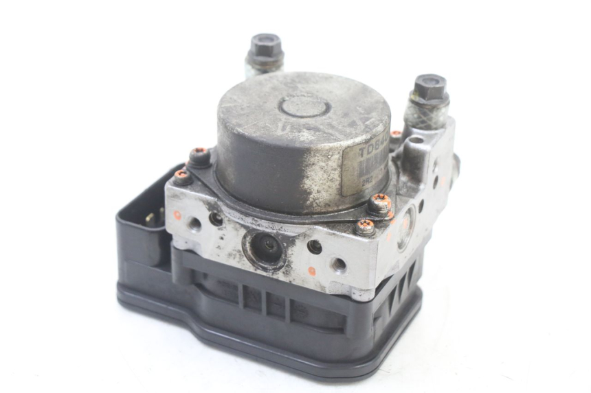 photo de ABS PUMP PEUGEOT SATELIS 125 (2013 - 2018) - Technical close-up