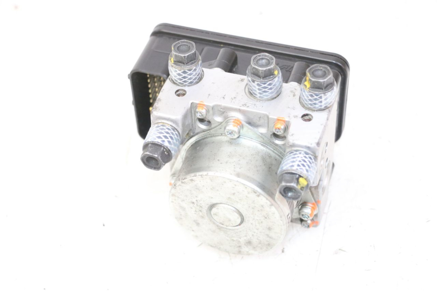 photo de ABS PUMP PEUGEOT SATELIS 125 (2013 - 2018) - Surface and material condition