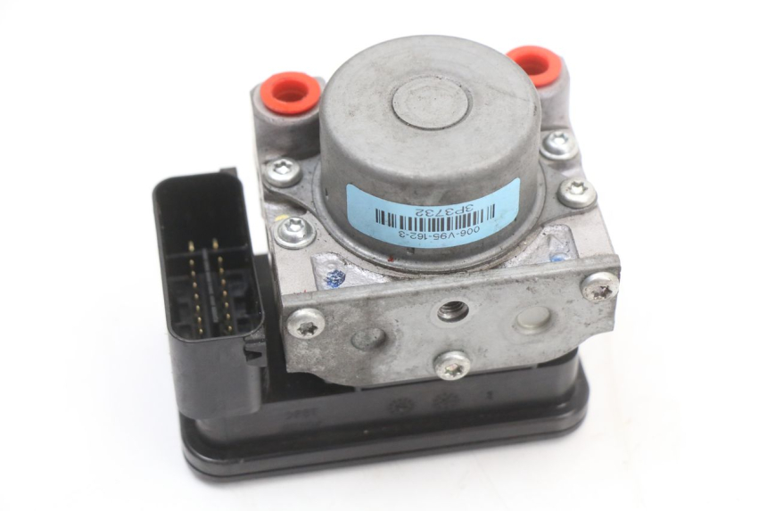 photo de ABS PUMP HONDA SH ABS 125 (2012 - 2017) - Alternative perspective