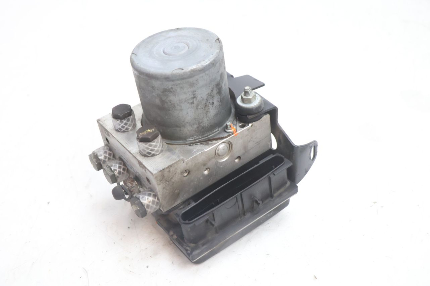 photo de ABS PUMP CAN-AM SPYDER RS 1000 (2008 - 2012) - Technical close-up