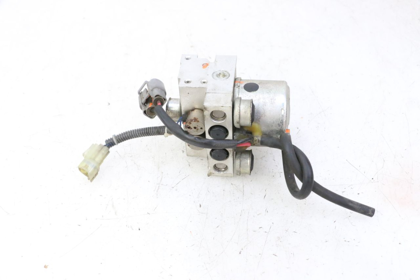 photo de ABS PUMP YAMAHA TDM ABS 900 (2002 - 2014) - Surface and material condition