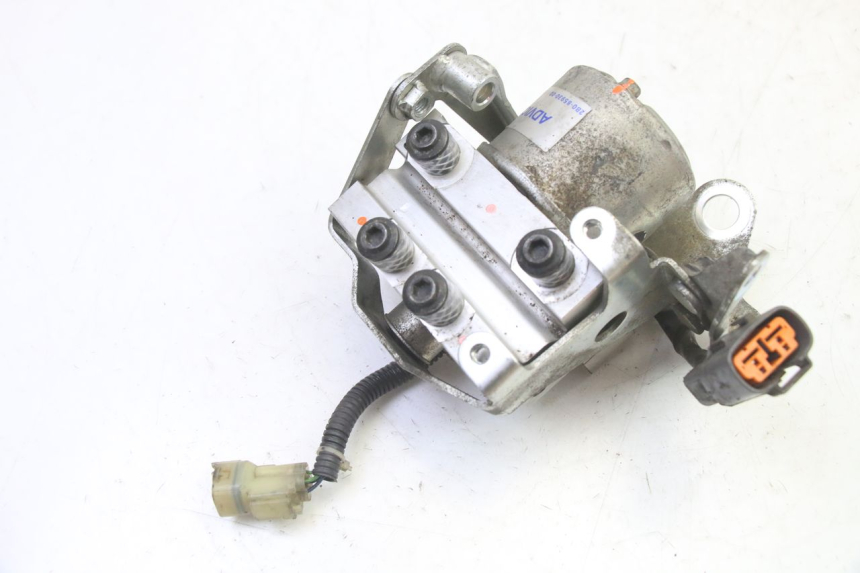 photo de ABS PUMP YAMAHA TDM ABS 900 (2002 - 2014) - Technical close-up