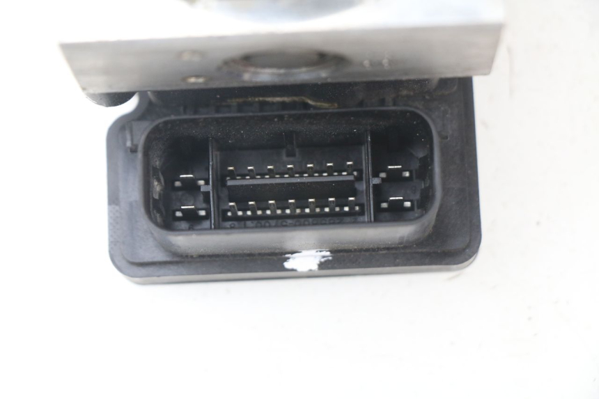 photo de ABS PUMP PIAGGIO VESPA GTS SUPER IE 125 (2009 - 2016) - Product overview