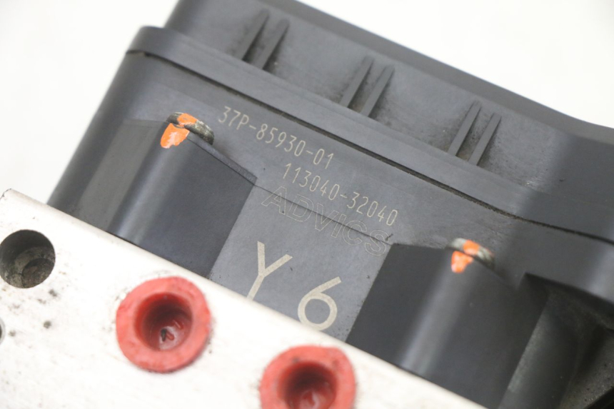 photo de ABS PUMP YAMAHA X-MAX XMAX ABS 250 (2010 - 2012) - Zoom on usage condition