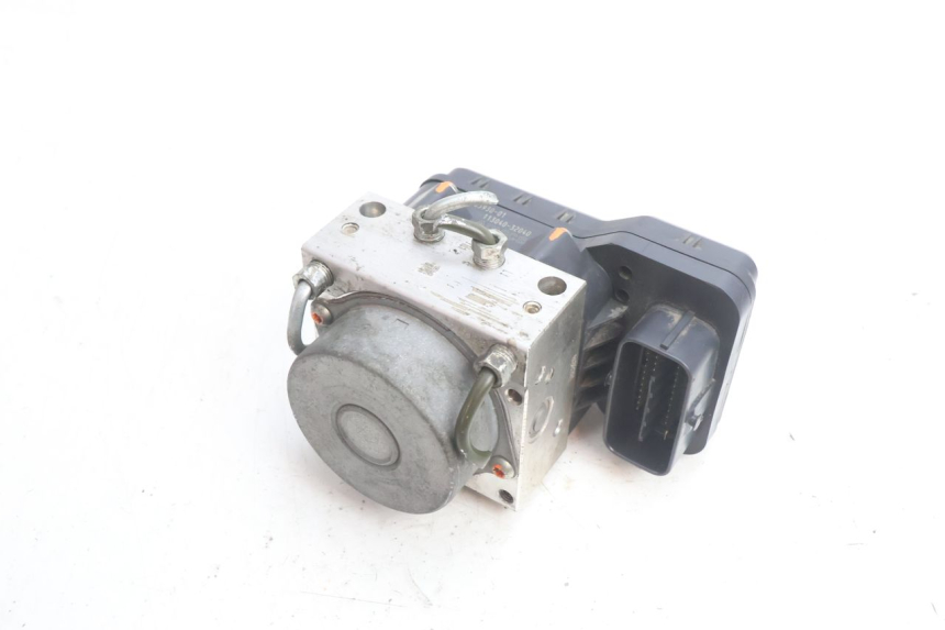 photo de ABS PUMP YAMAHA X-MAX XMAX 125 (2010 - 2013) - Zoom on usage condition