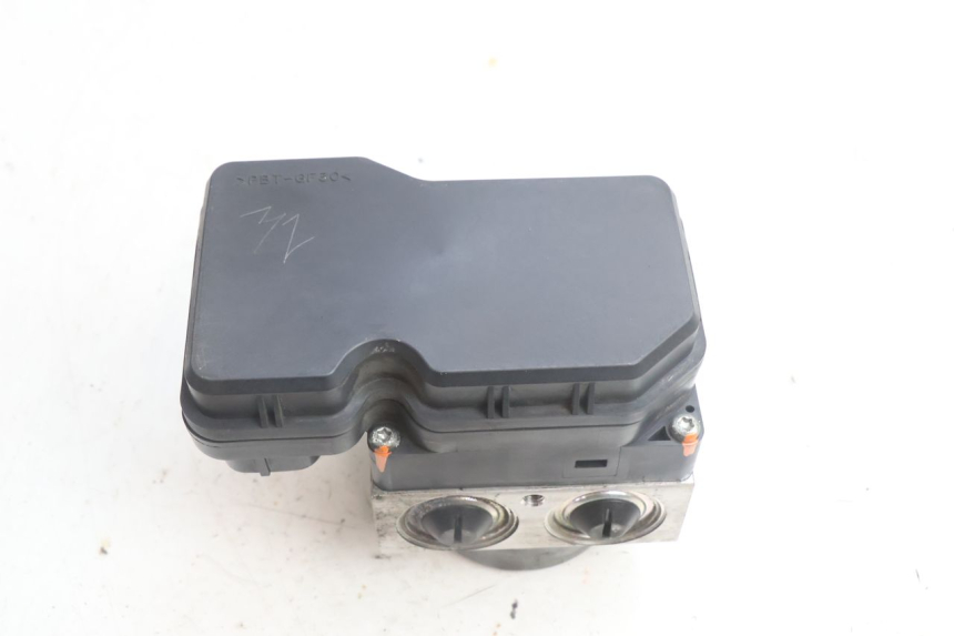 photo de ABS PUMP YAMAHA X-MAX XMAX 125 (2010 - 2013) - Markings and original references