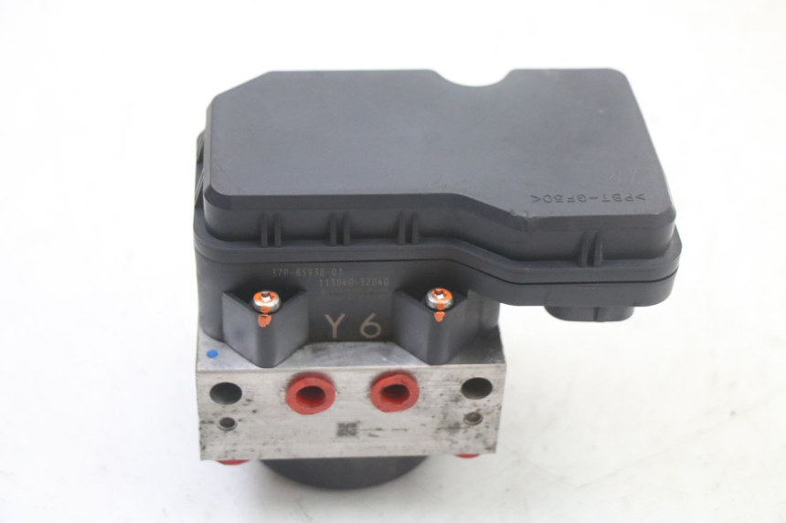 photo de ABS PUMP YAMAHA X-MAX XMAX ABS 250 (2010 - 2014) - Surface and material condition